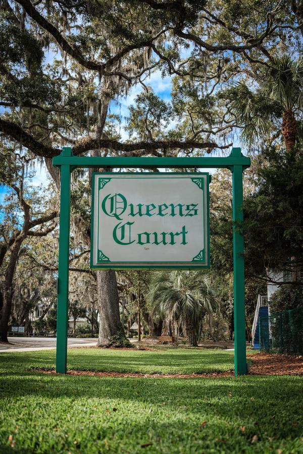 Queen's Court Inn St. Simons Island Buitenkant foto